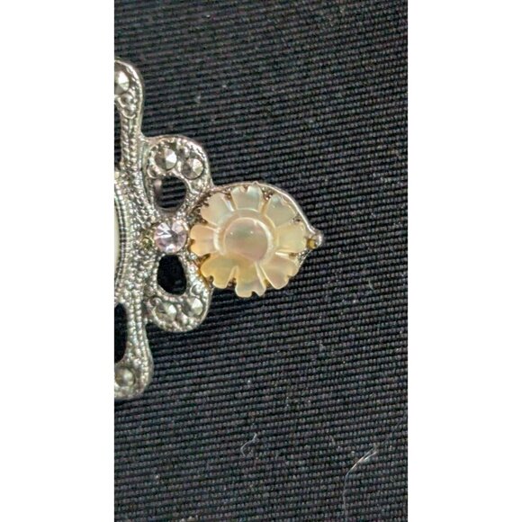 Vintage Silver-Tone Brooch With Faux Pearl Center & Mother Of Pearl Floral Accen - Picture 7 of 10